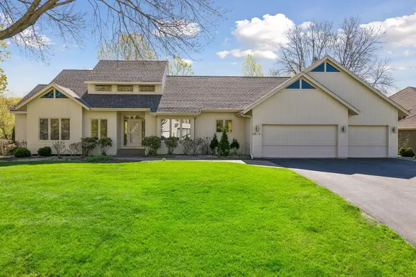 5915 Sweetwater CIR, Excelsior, MN 55331