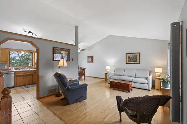 7036 Jocelyn Alcove S, Cottage Grove, MN 55016