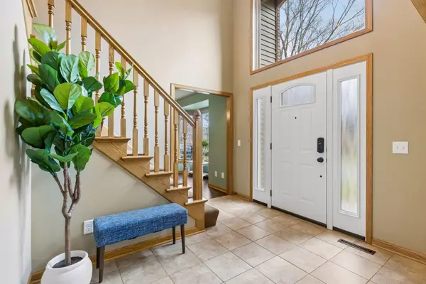 5955 Parkwood DR, Shoreview, MN 55126