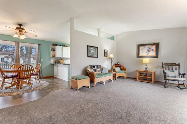 10720 Butternut CIR NW, Coon Rapids, MN 55448