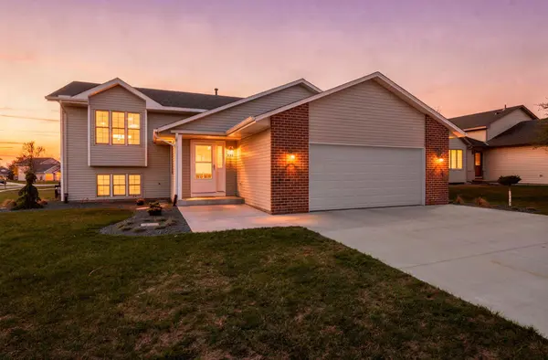 4186 156th ST W, Rosemount, MN 55068