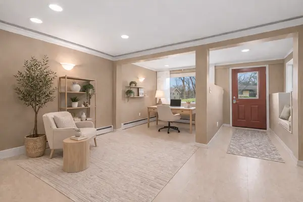 5604 Hawkes DR, Edina, MN 55436