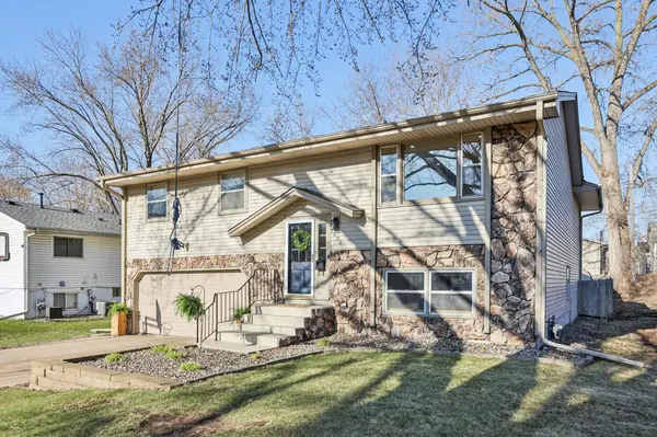 1605 Hillsboro AVE, Golden Valley, MN 55427