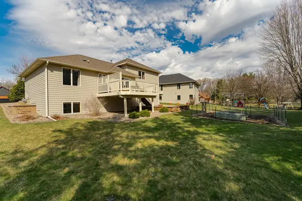 2519 Mayowood LN SW, Rochester, MN 55902