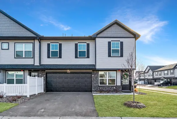 5251 Long Pointe PASS, Woodbury, MN 55129