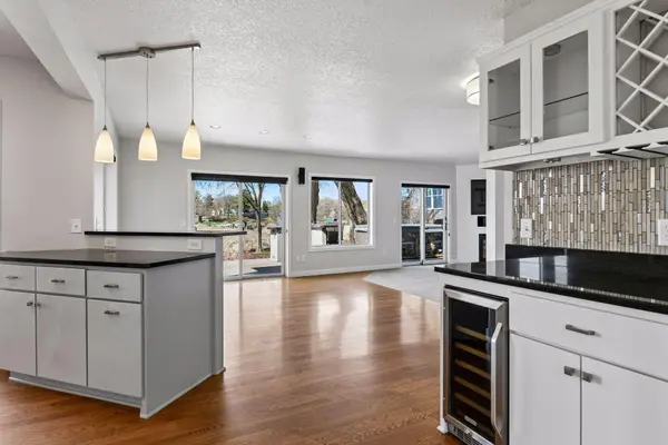 2561 Wexford LN, Mound, MN 55364