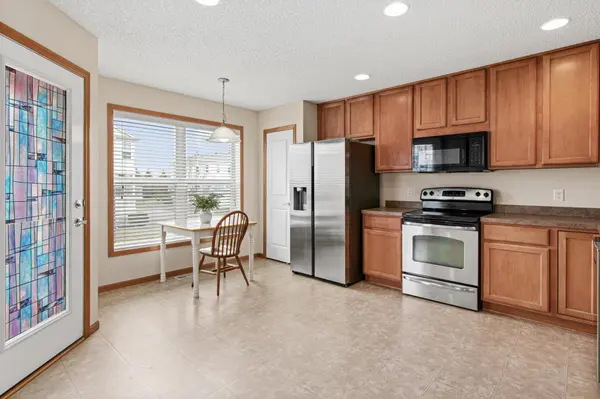 5110 French DR N, Hugo, MN 55038