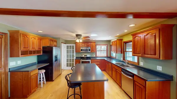 W670 State Road 35, Fountain City, WI 54629