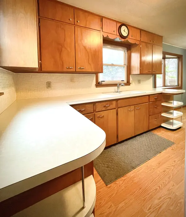 1103 Amelia AVE, Albert Lea, MN 56007