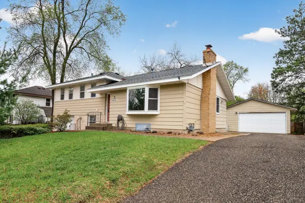 10640 Xavis ST NW, Coon Rapids, MN 55433