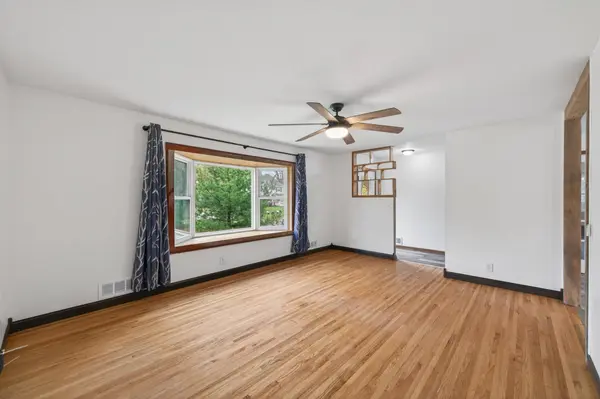 10640 Xavis ST NW, Coon Rapids, MN 55433