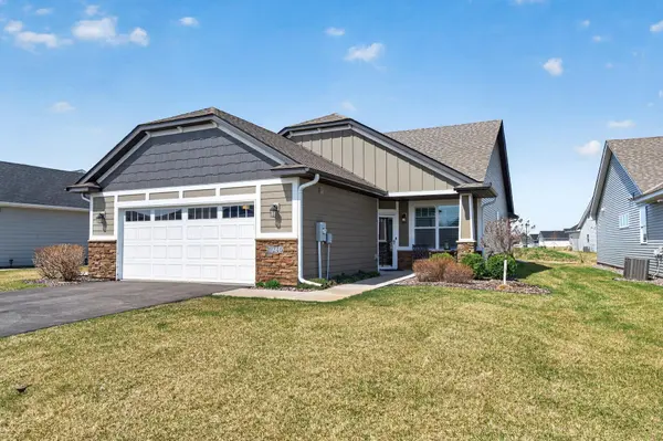 10246 Kittredge Pkwy NE, Albertville, MN 55301