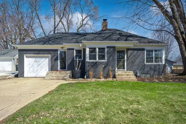 208 11th ST S, Hudson, WI 54016