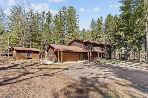 14247 Saint Croix TRL N, Stillwater, MN 55082