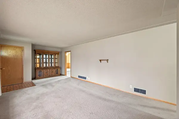 10719 Direct River DR NW, Coon Rapids, MN 55433