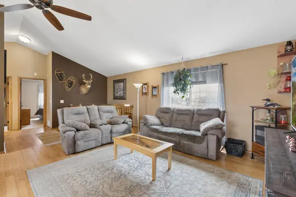 18716 Traverse LN, Big Lake, MN 55309