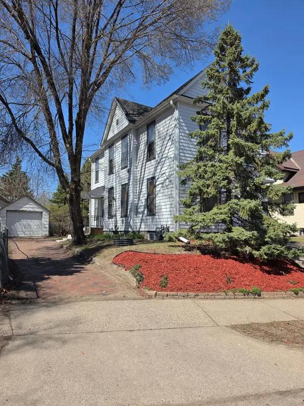 1722 5th ST NE, Minneapolis, MN 55413