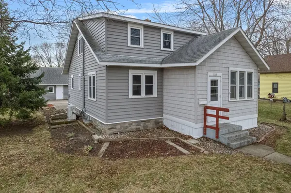 1628 Ford AVE N,  Glencoe,  MN 55336