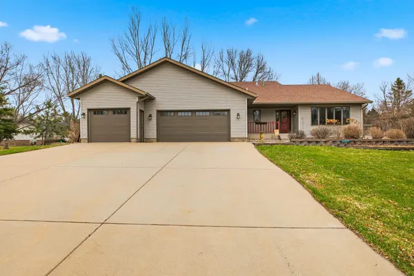 3230 Bittersweet LN, Saint Cloud, MN 56301