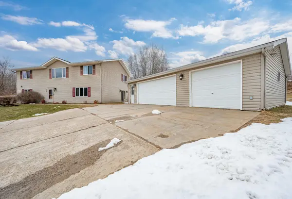 104 Northwest AVE, Bovey, MN 55709
