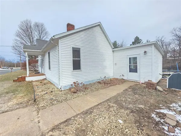 619 W Perkins ST, Augusta, WI 54722