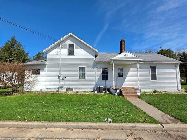 619 W Perkins ST,  Augusta,  WI 54722