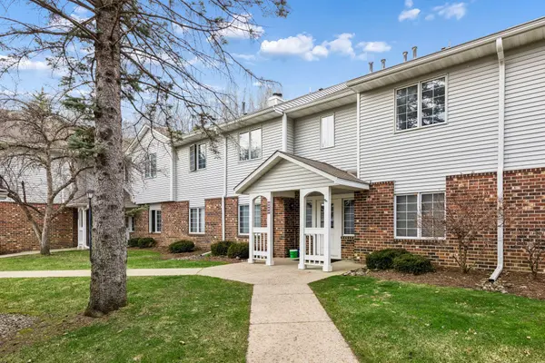 3563 Blue Jay WAY #203, Eagan, MN 55123