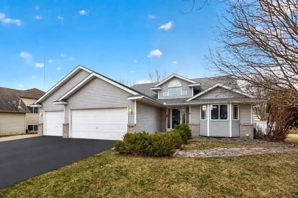 6206 Karston DR NE, Albertville, MN 55301