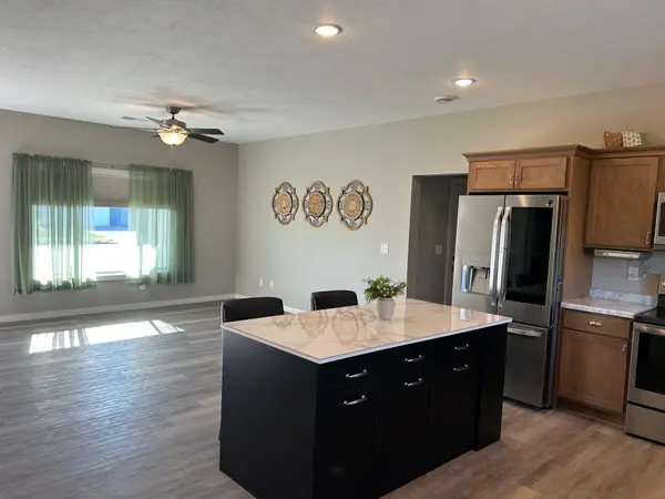 306 Oslo AVE, Marshall, MN 56258