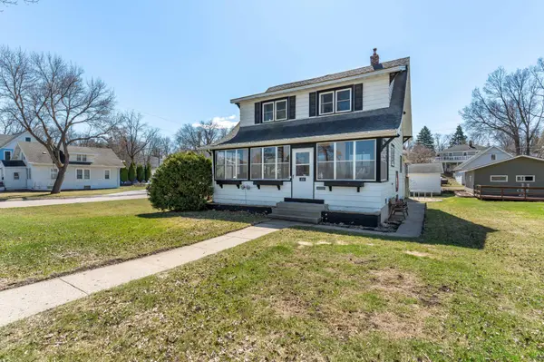 324 E Vasa AVE, Fergus Falls, MN 56537