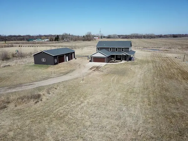 16335 55th ST SE, Kindred, ND 58051