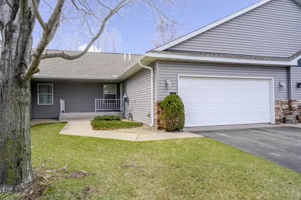 11445 Nicholas CIR, Monticello, MN 55362