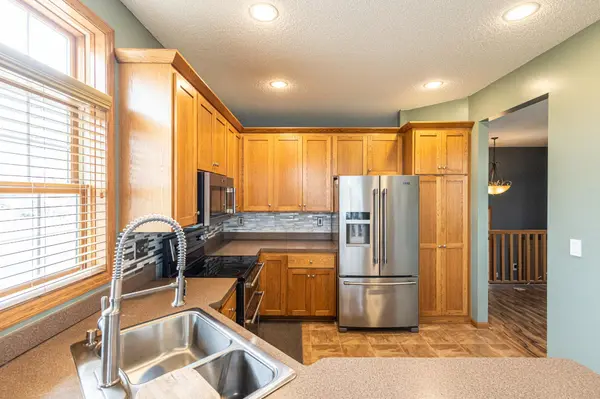 23537 Eidelweiss ST NW, Saint Francis, MN 55070