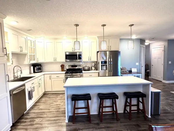 204 11th ST SW, Roseau, MN 56751