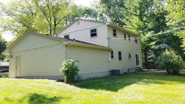 5217 Clear Spring DR, Minnetonka, MN 55345