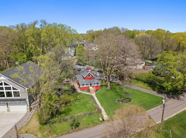 1921 Fagerness Point RD, Wayzata, MN 55391