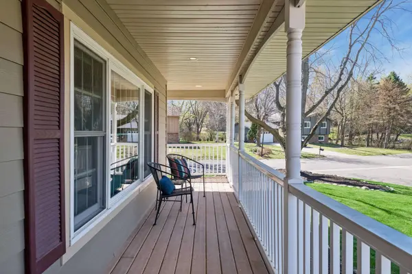 4000 Forestview LN N, Plymouth, MN 55441