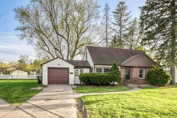 2108 Lacrosse AVE, Saint Paul, MN 55119