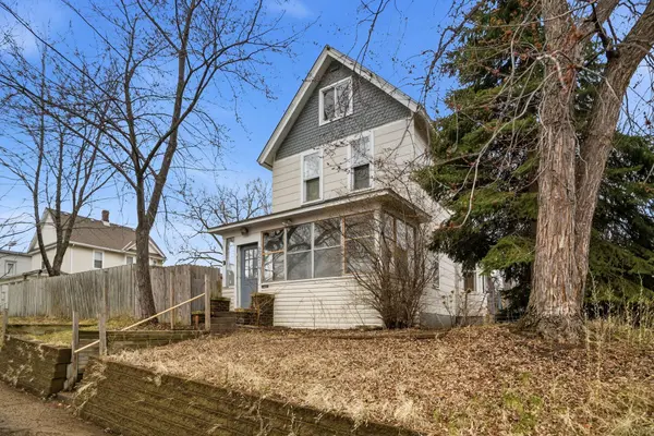 2214 Girard AVE N, Minneapolis, MN 55411