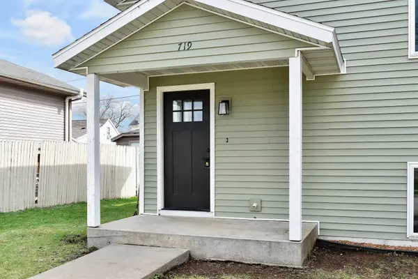719 Jimmy Carter PL, Winona, MN 55987