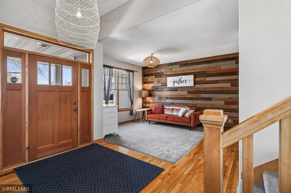 959 Vine CIR, Jordan, MN 55352