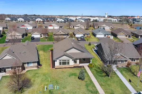 573 Taft LOOP S, Cambridge, MN 55008
