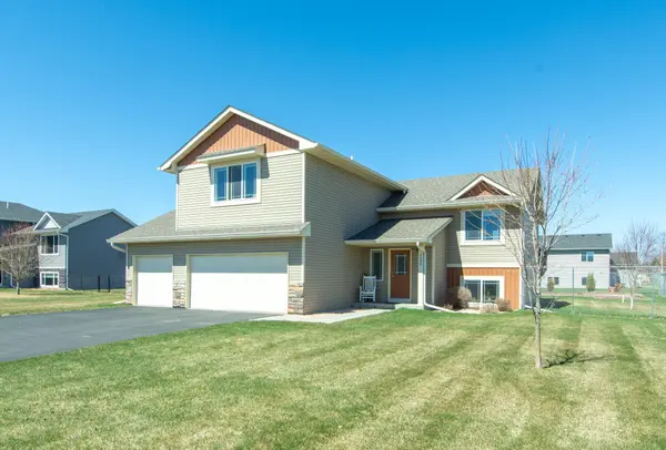 9090 Wolves ST, Brainerd, MN 56401