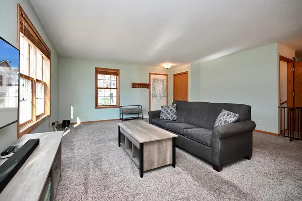 760 Jimmy Carter PL, Winona, MN 55987