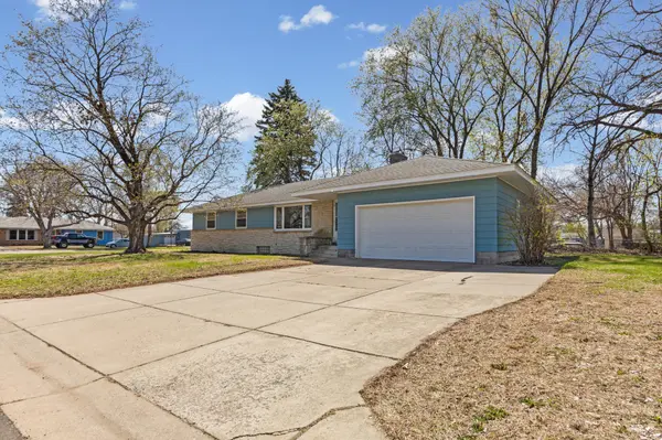 4243 Douglas DR N, Crystal, MN 55422