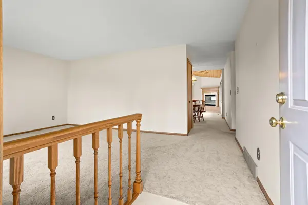 2813 Elm ST N, Fargo, ND 58102