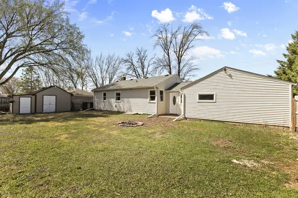 2420 Hazelwood ST, Maplewood, MN 55109