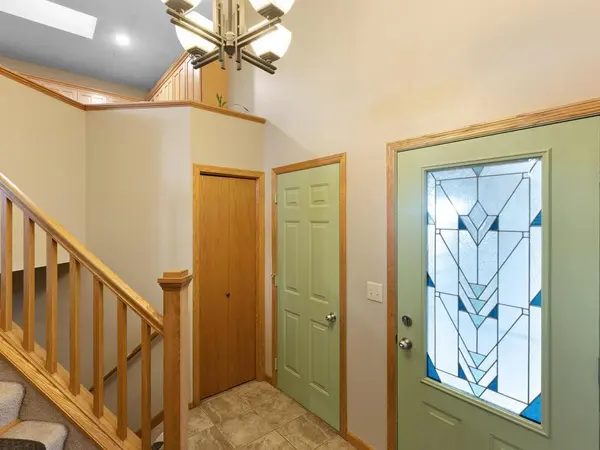 1073 5th AVE SW, Forest Lake, MN 55025