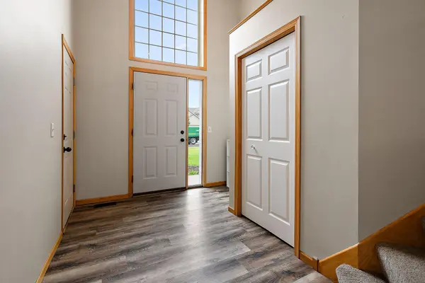 7331 Lamont AVE NE, Albertville, MN 55301