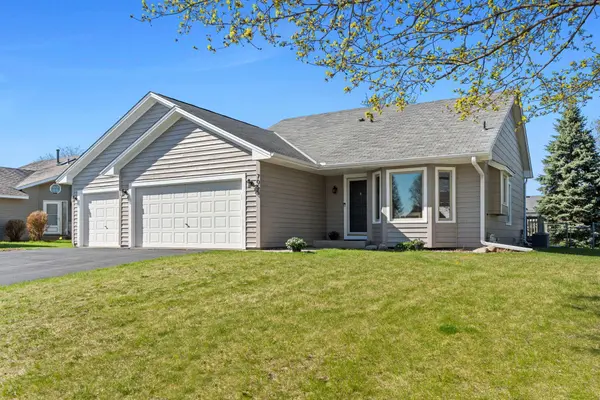 7055 Upper 157th ST W,  Apple Valley,  MN 55124